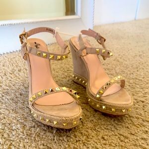 Women’s Gold Studded Wedges w/ Gold Buckles